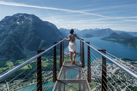 Romsdalseggen Ridge in Norway Hike – Guide to The Most Beautiful Hi.